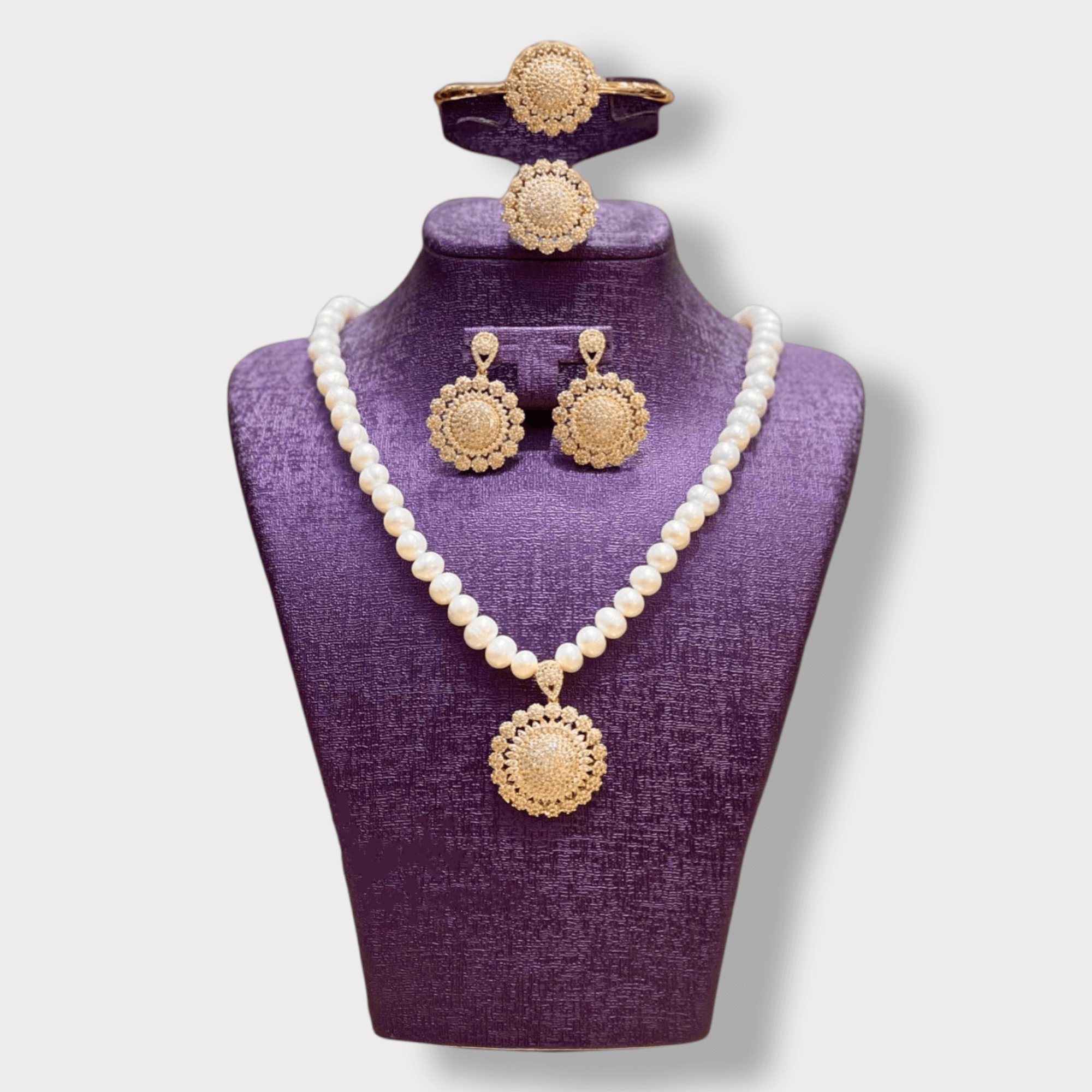 Classic Look Jewelry - Image 4